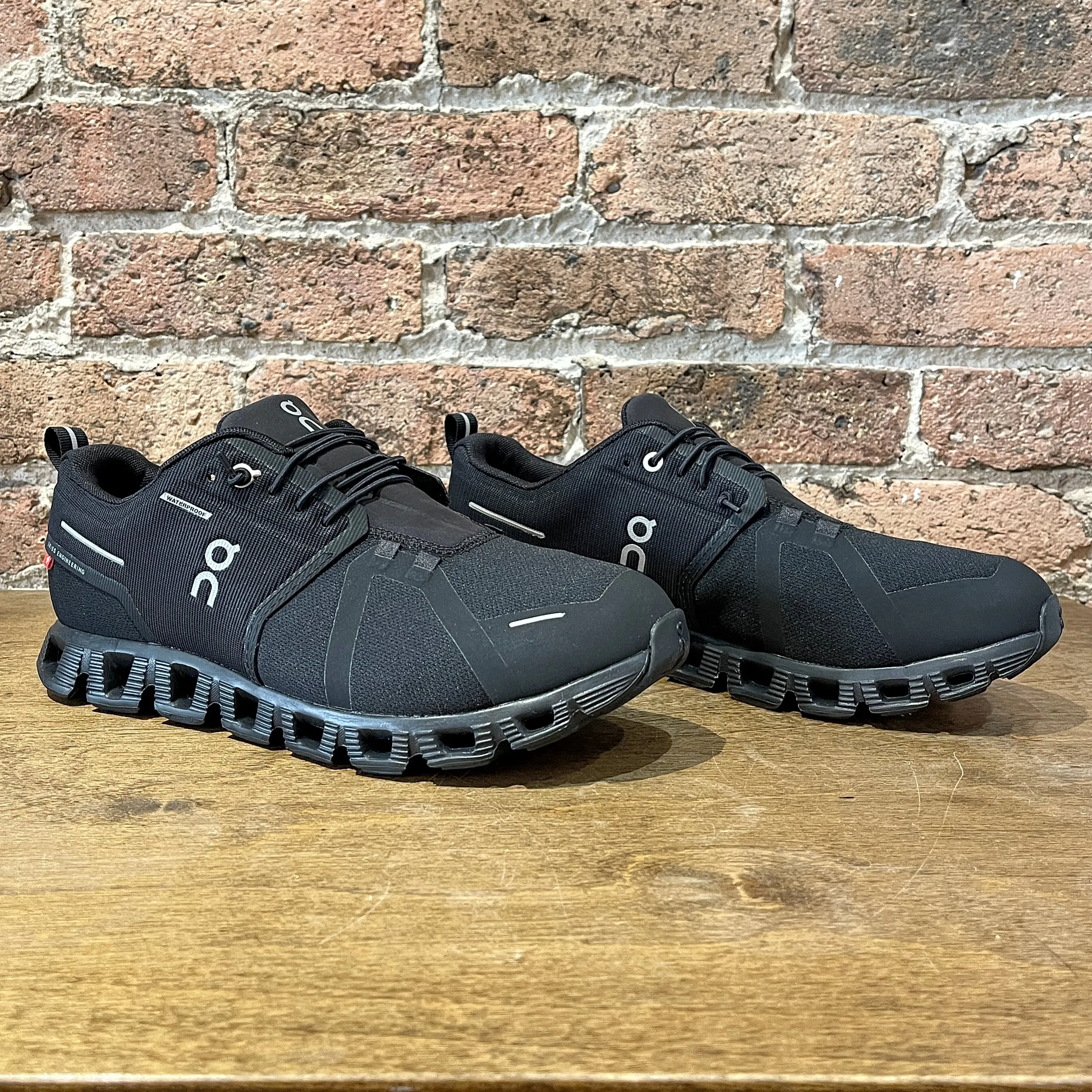 Men's Cloud 5 Waterproof All Black
