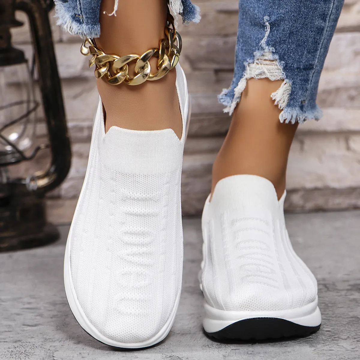 Round Toe Mesh Sneakers