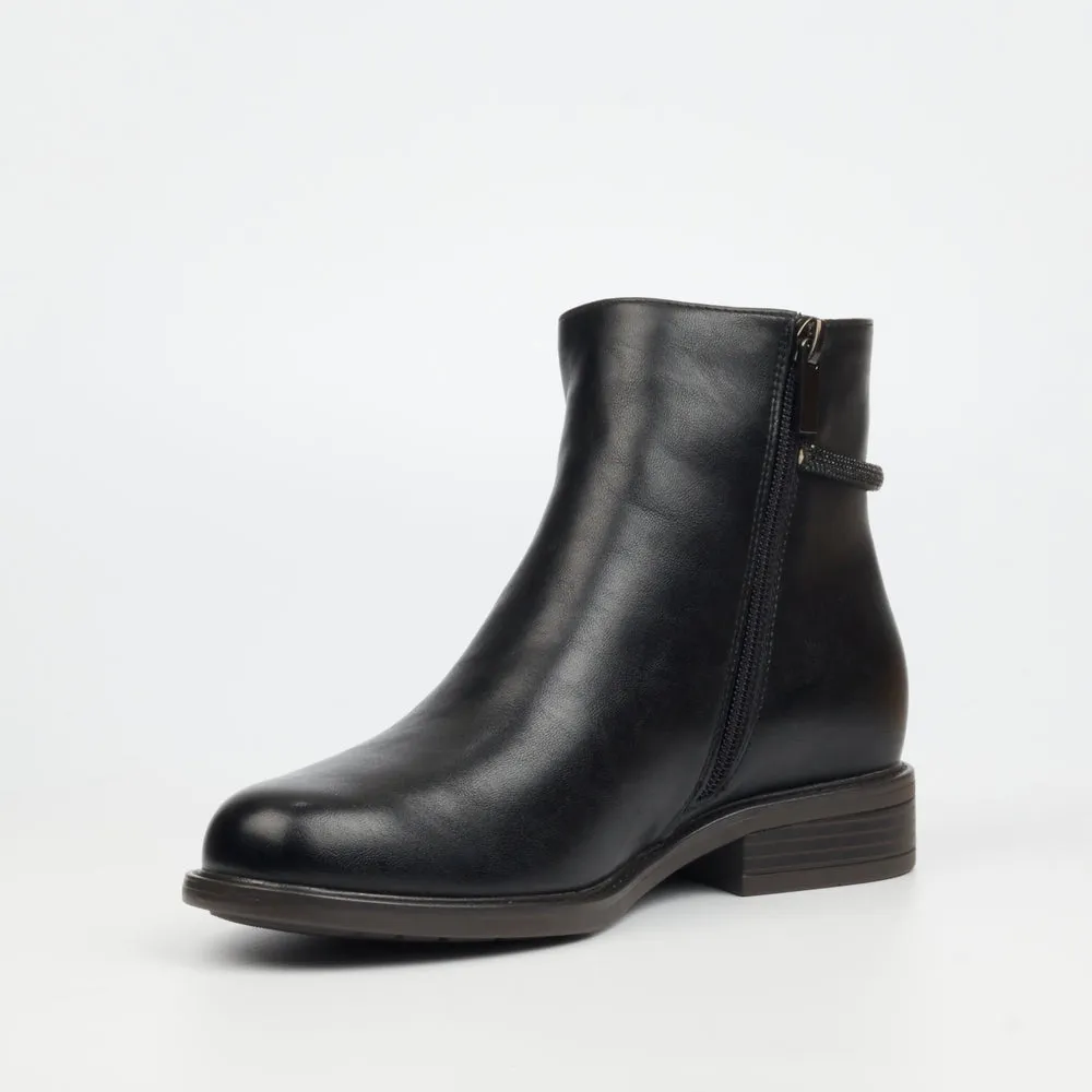 Victoria 1 - Black Ankle Boot
